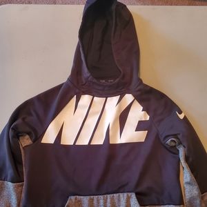 Nike Boy's Hoodie. Sz S. Pre owned. Like new.
